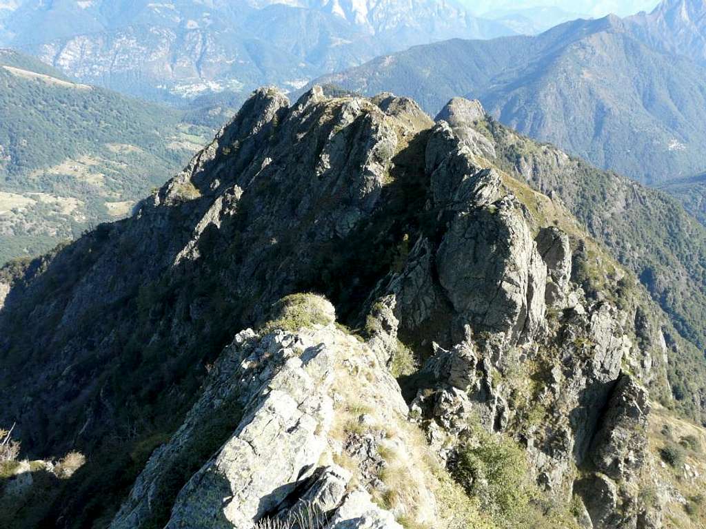 ridge of Mount Lidesh