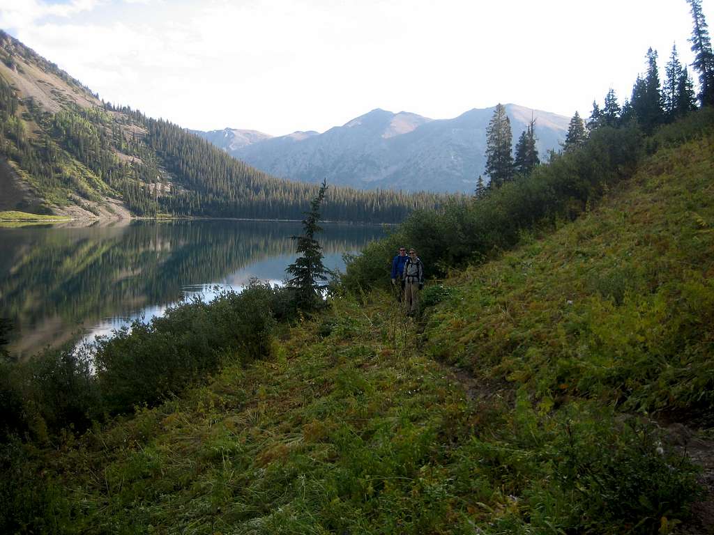 Snowmass Lake southern trail