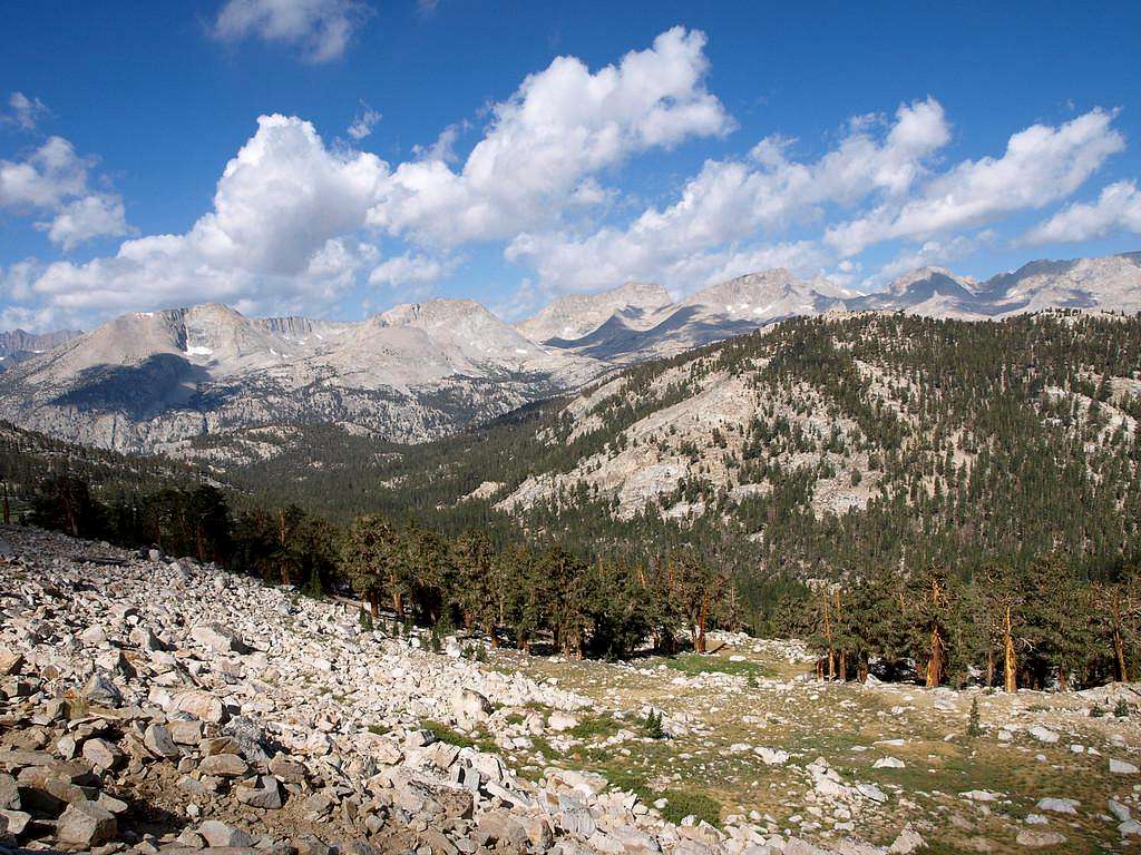 view east from the JMT near Bighorn Plateau