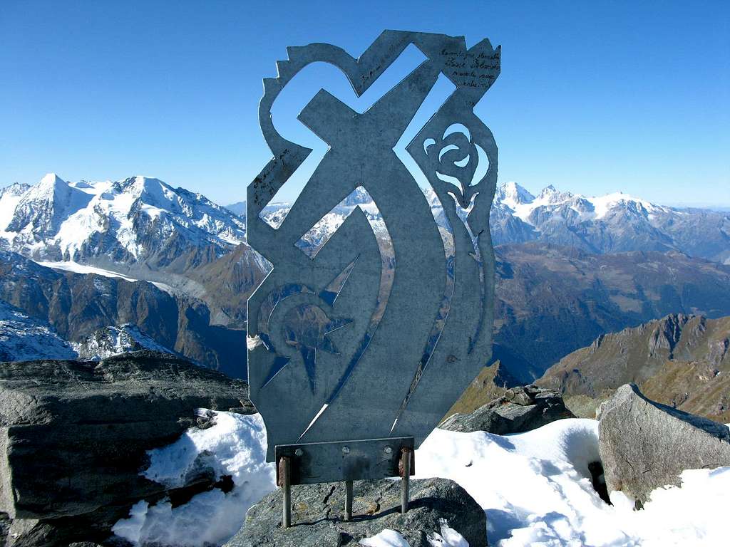 Summit cross Rosablanche 3336m