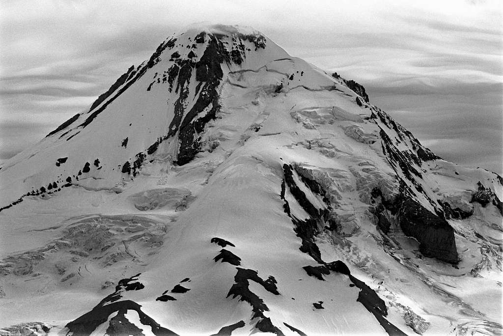 Reed Glacier - May 05 flyover (correct me on the aspect!)