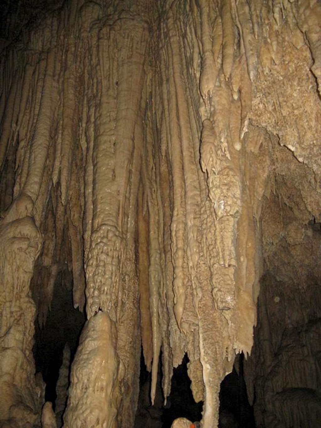 Ghale Kord cave