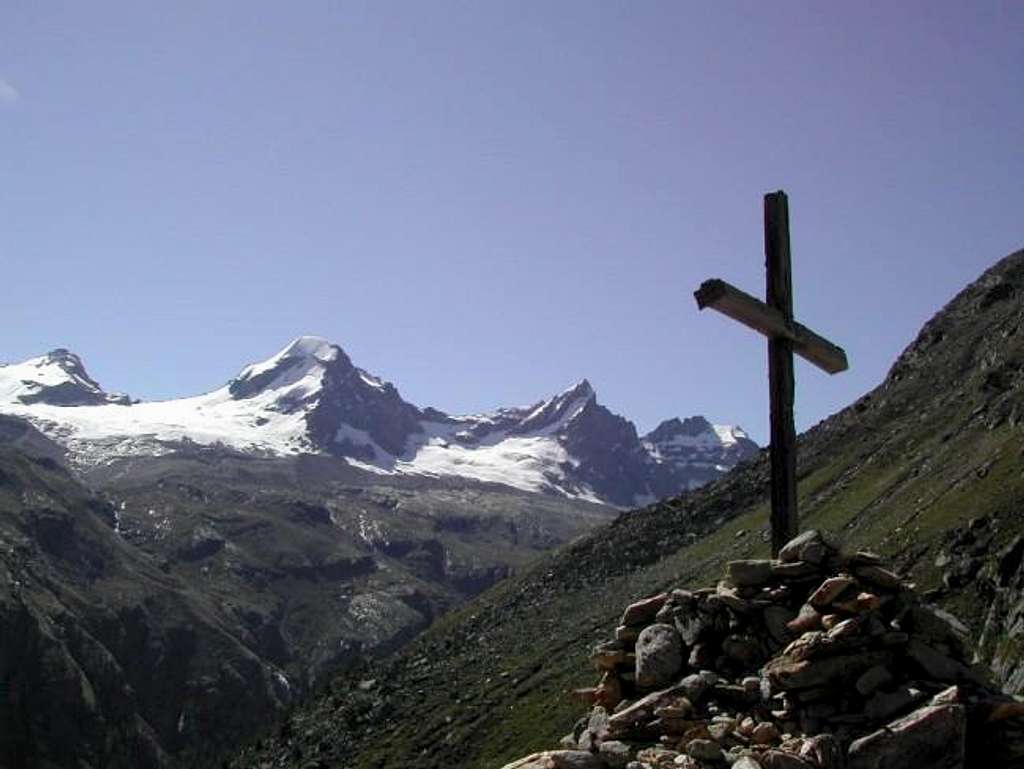 Ciarforon <i>3642m,</i> between Tresenta <i>3609m</i> and Becca di Monciair <i>3544m,</i> from  Roley Cross