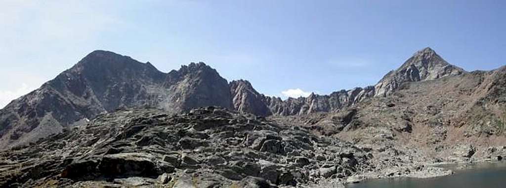 from Grauson <i>3240 m</i> to punta Garin <i>3448 m</i>