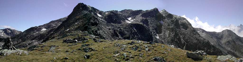 Looking towards Pointe de Drône<br> from Col des Chevaux <i>2716m</i>