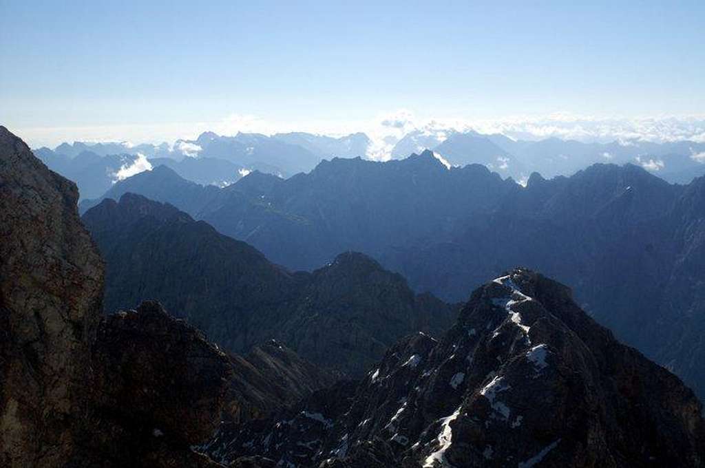 First parts of the ridge as seen from Zugspitze.