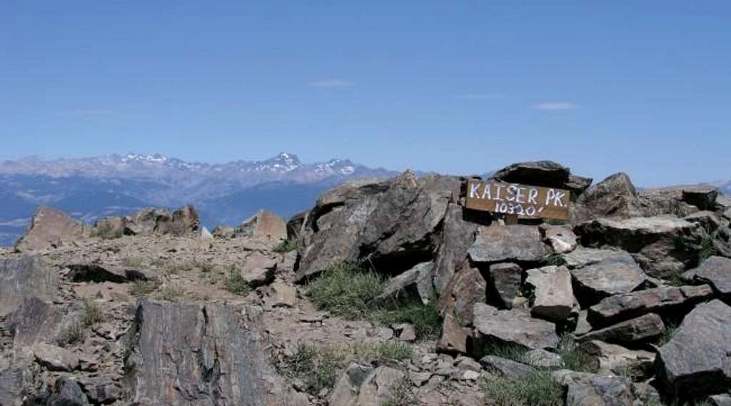 Kaiser Peak summit cairn