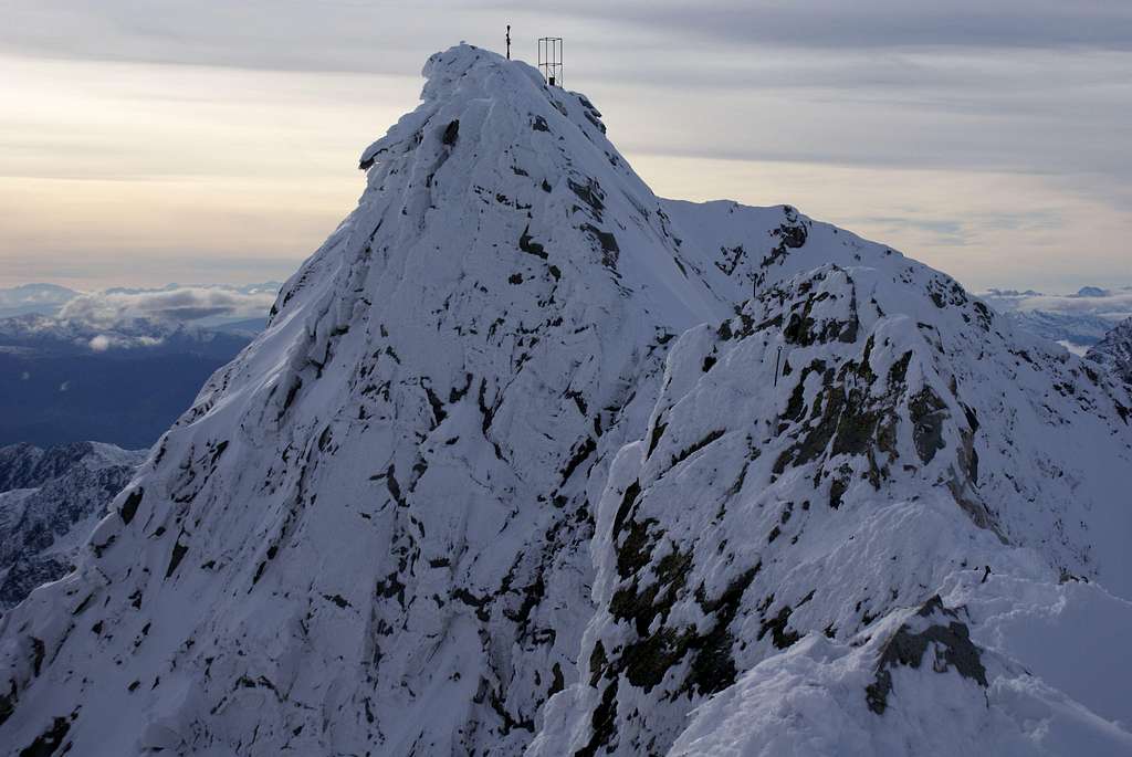 summit ridge is very well secured