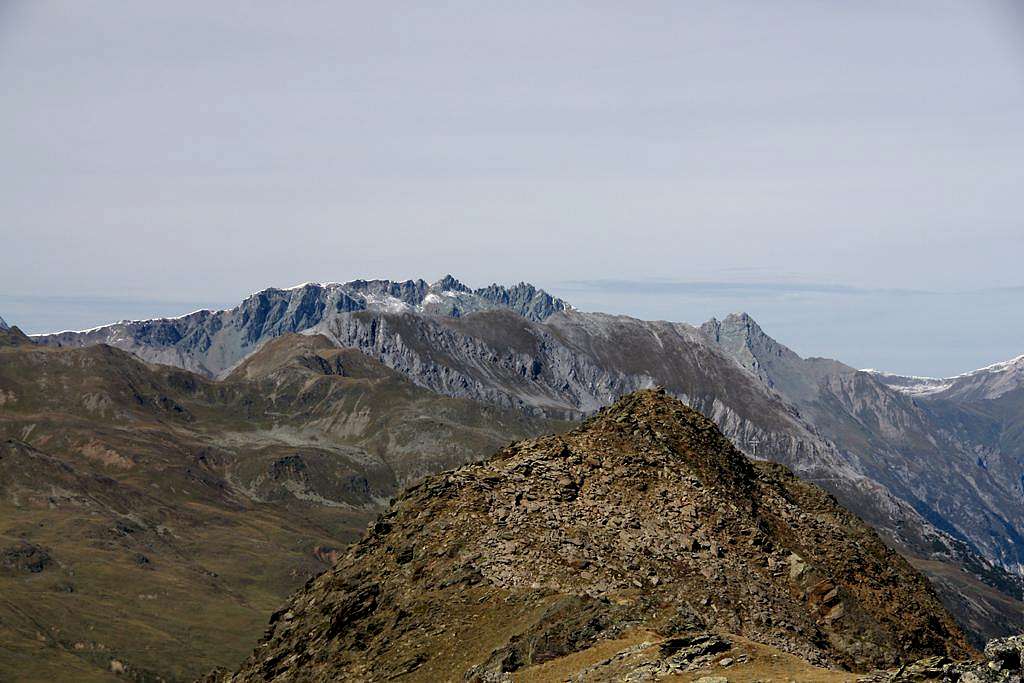 Piz Maimurainza (3038m), Piz Mundin (3146m) und Piz Mezdi (2920m) above the Zehnerkopfs (2675m) summit