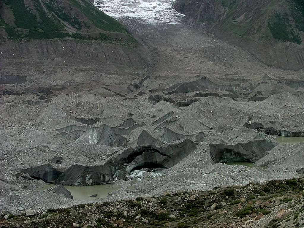 Hisper Glacier