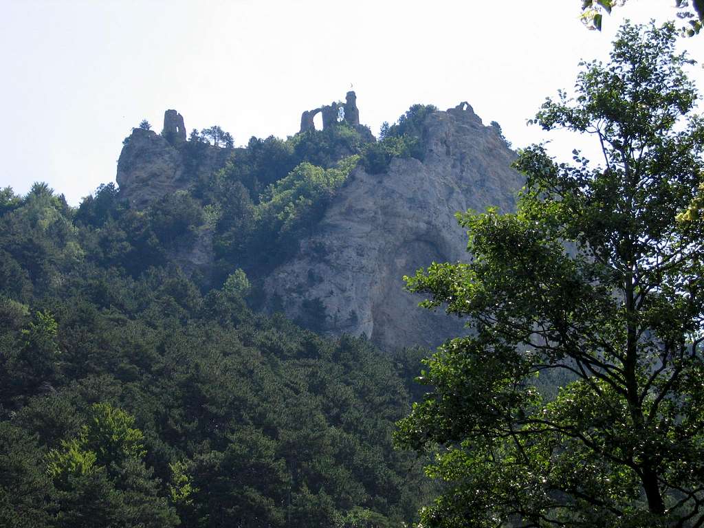 The ruins of Türkensturz