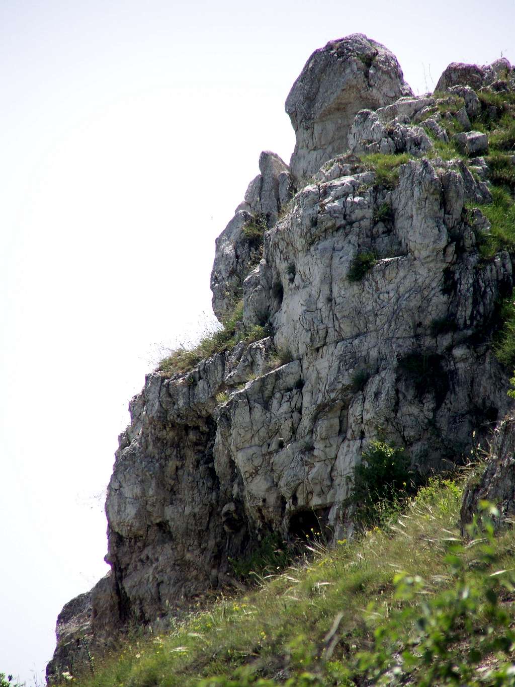 Cliffs on Odvas-hegy