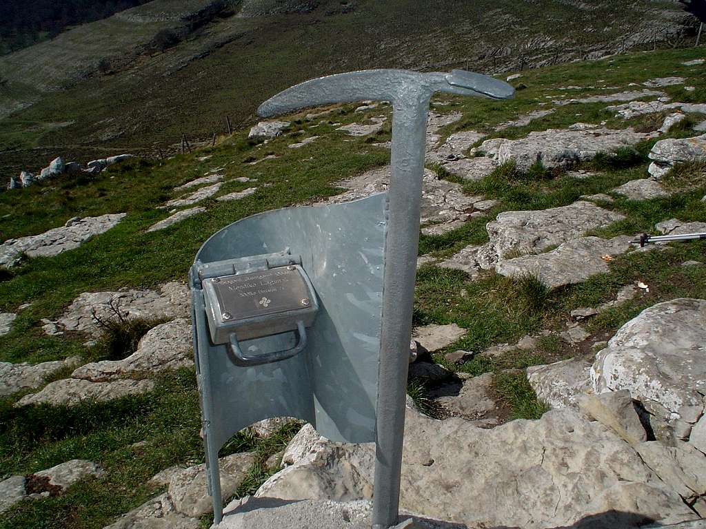 Mailbox of Tologorri