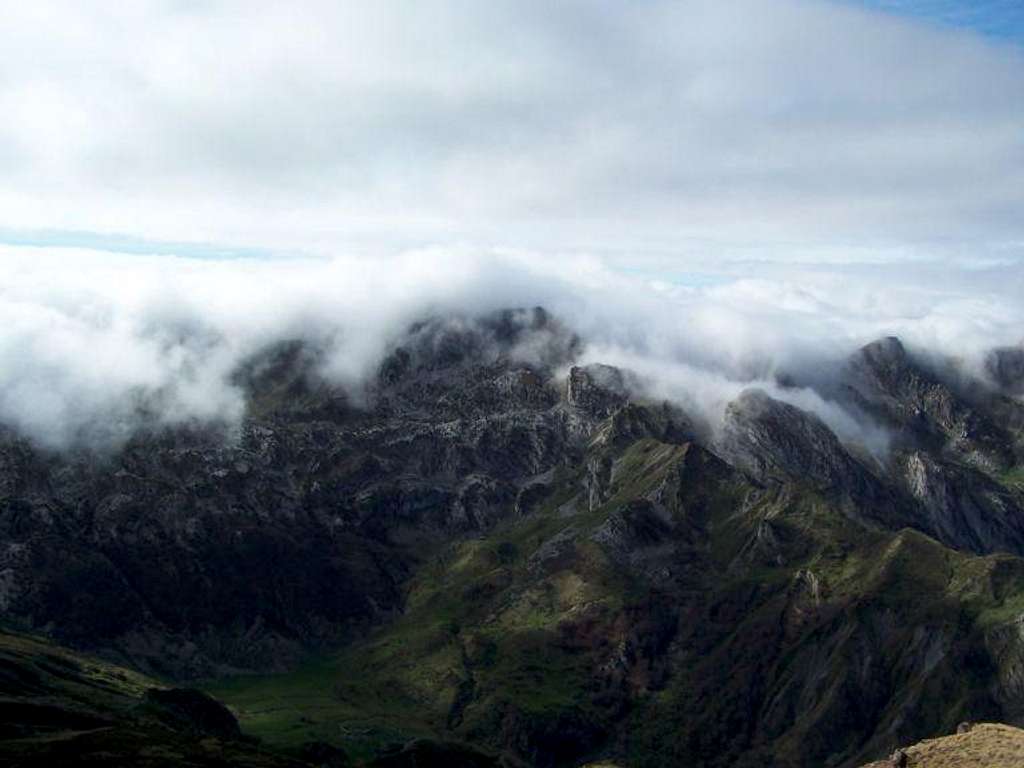 Northern Foehn effect in the Pyrenees, on the French side
