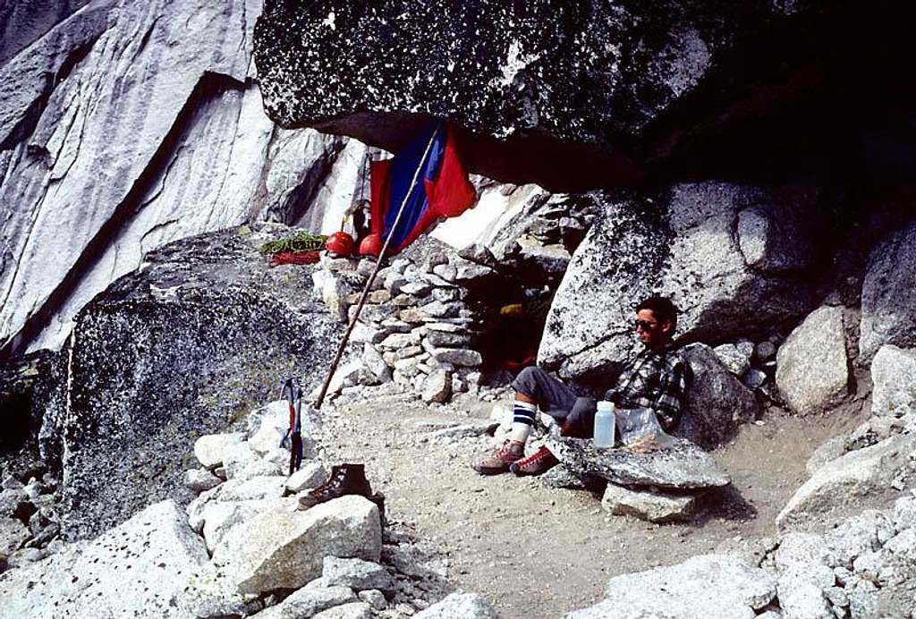 Boulder Cave, Howser Towers