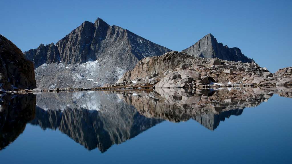 7 Gables with Black Bear Lake