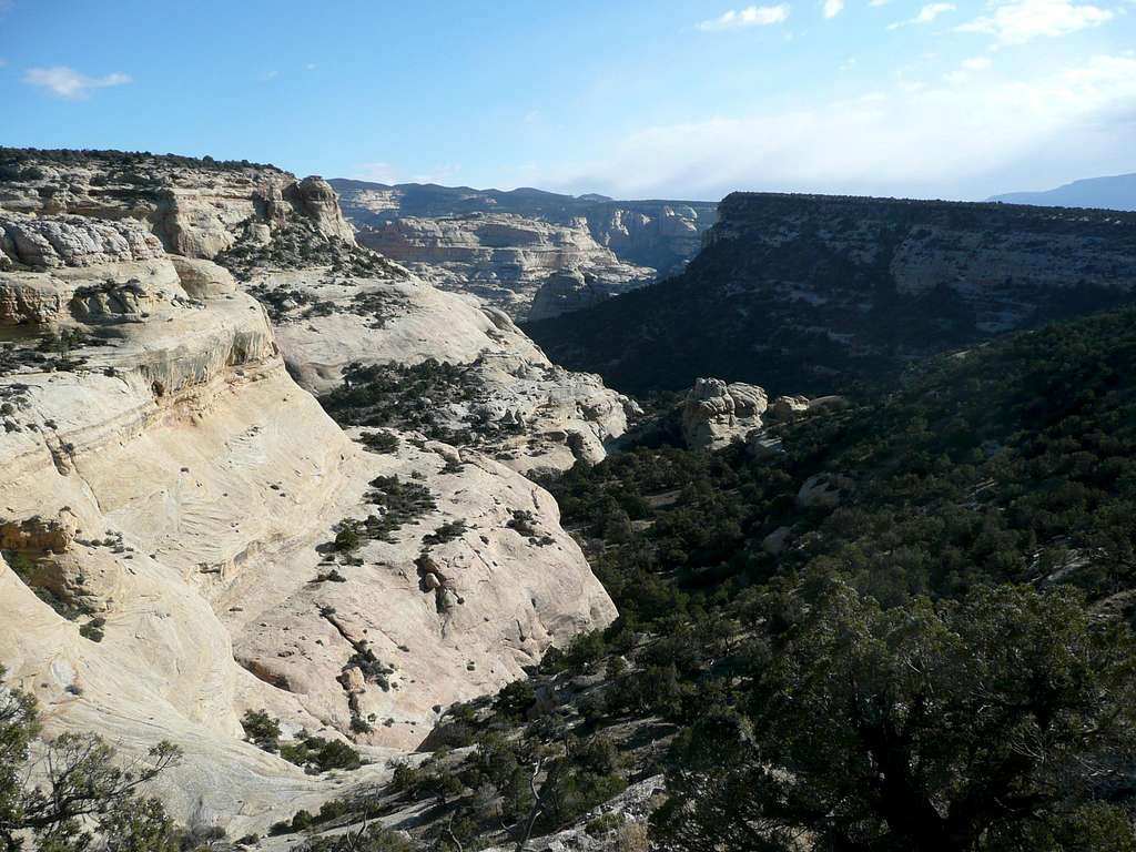 Descent canyon