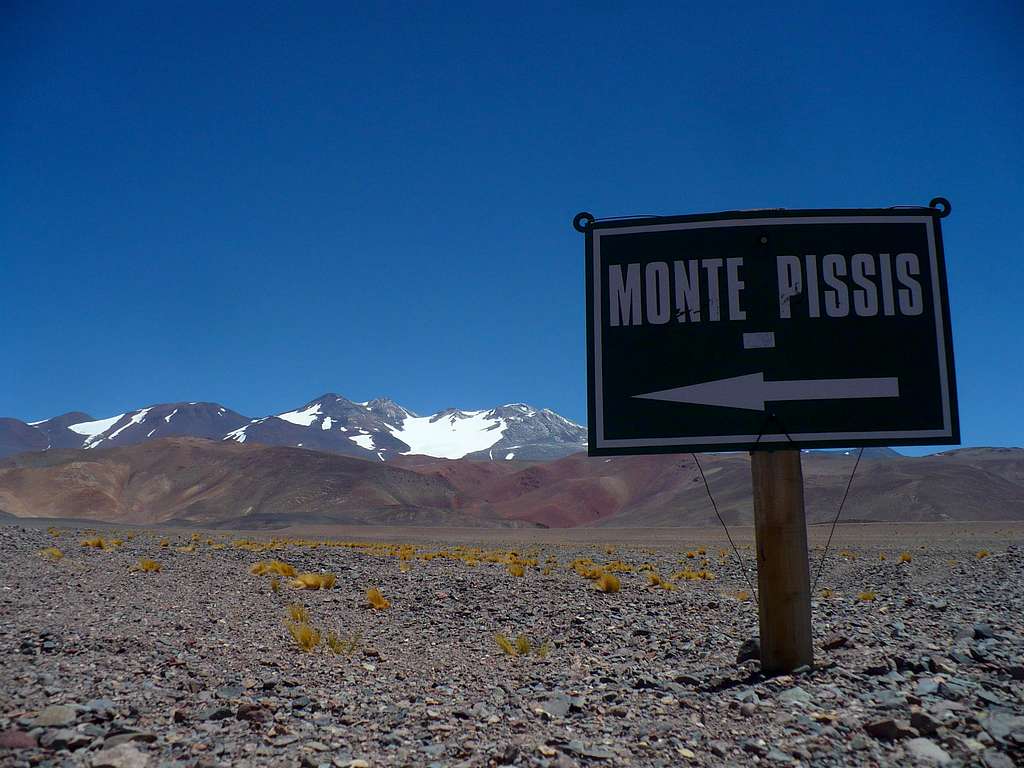 Monte Pissis... this way