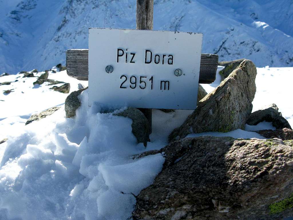 Summit of Piz Dora 2951m