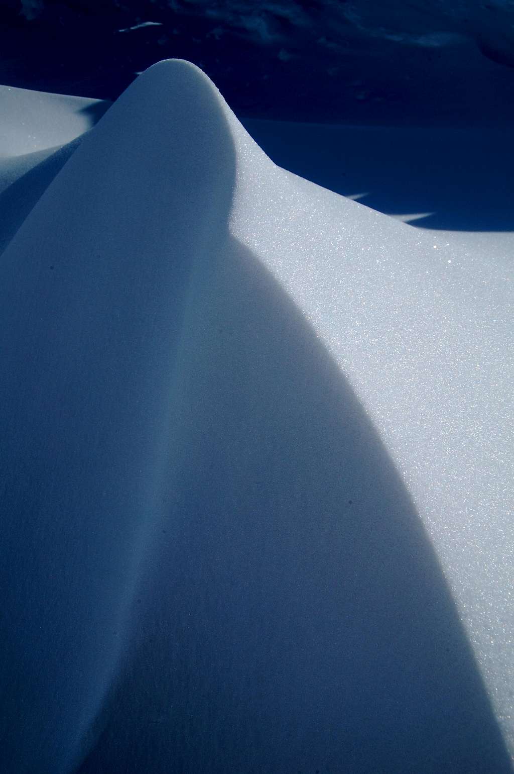 Sinuous Snow Crest