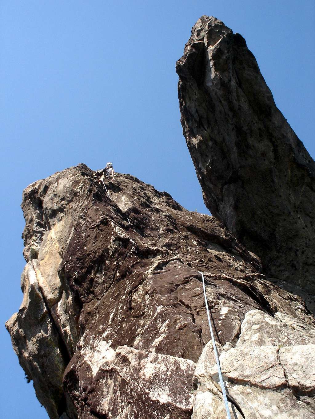 Pedra do Baú 1.950m - Brazil