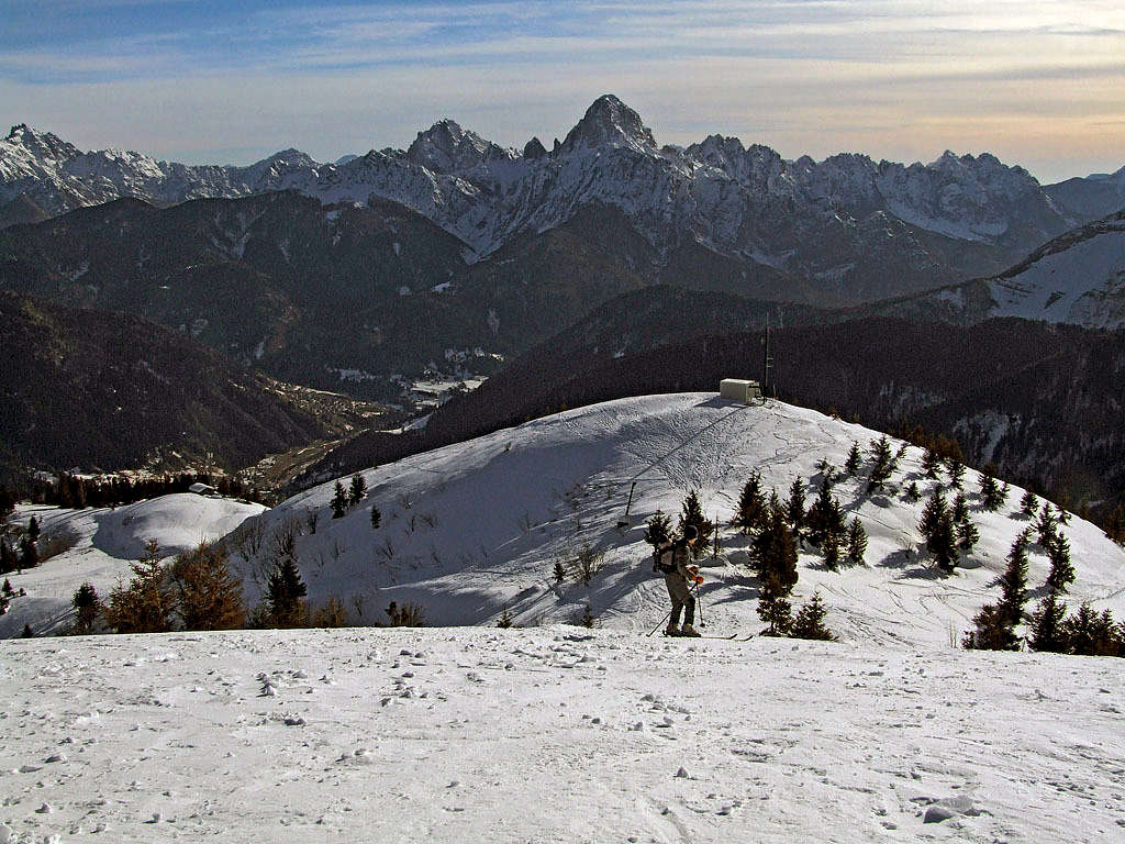Skiing from Monte Dimon