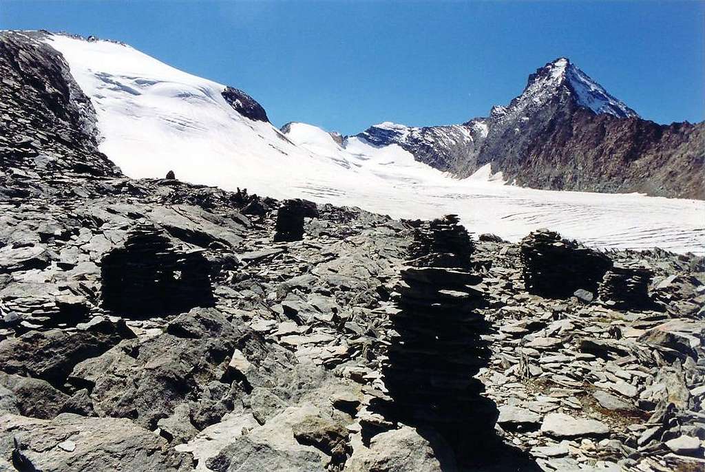 Grivola, ghiacciaio del Trajo and Punta Rossa della Grivola seen from colle Pousset <i>3204m</i>
