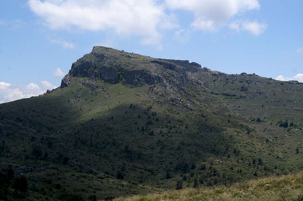 Montcabrer from the north