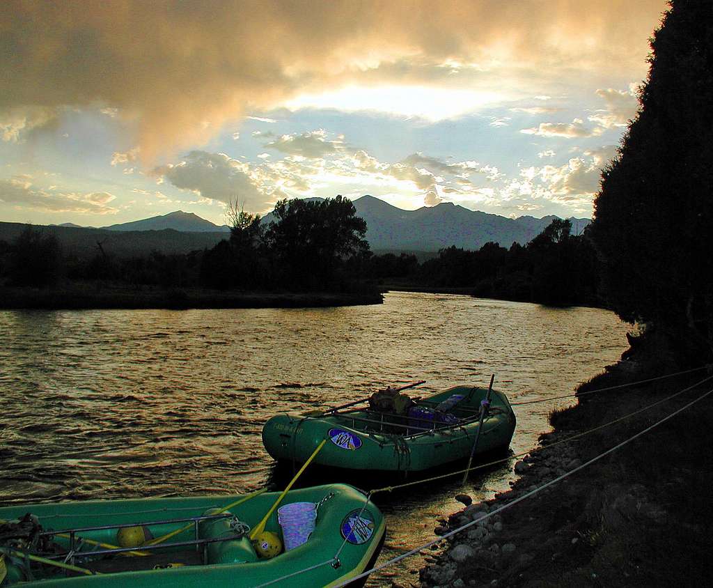 Browns Canyon - Mt. Shavano and Collegiate Range