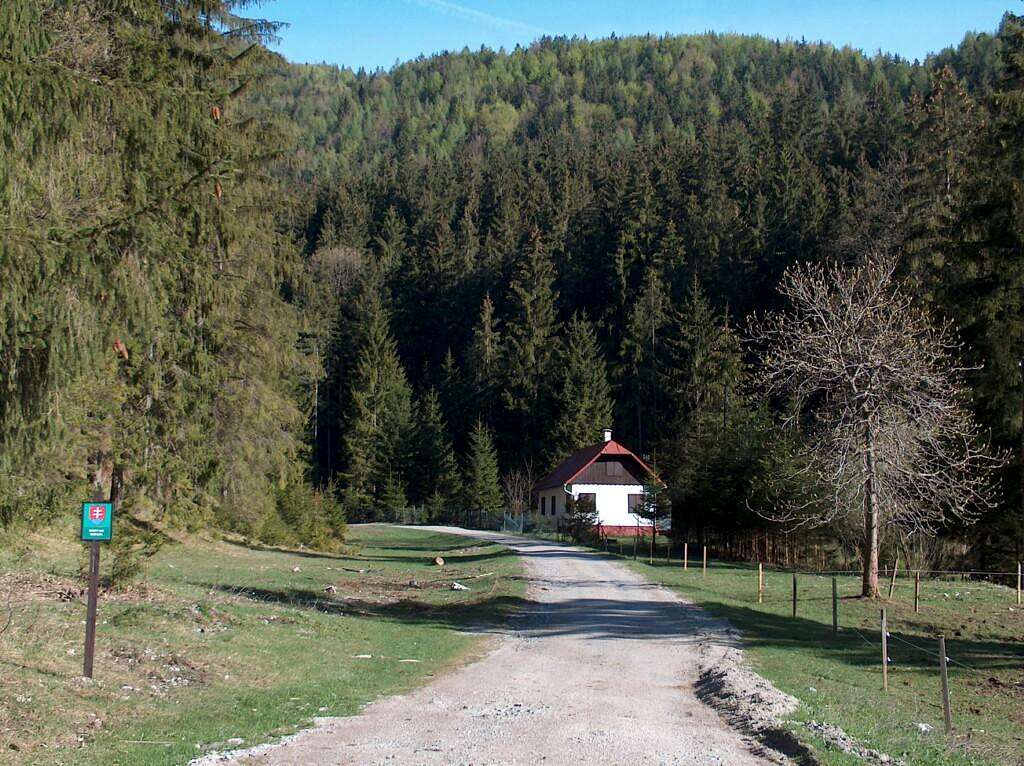 The Revúca valley, at the junction where Rakytov's yellow trail starts