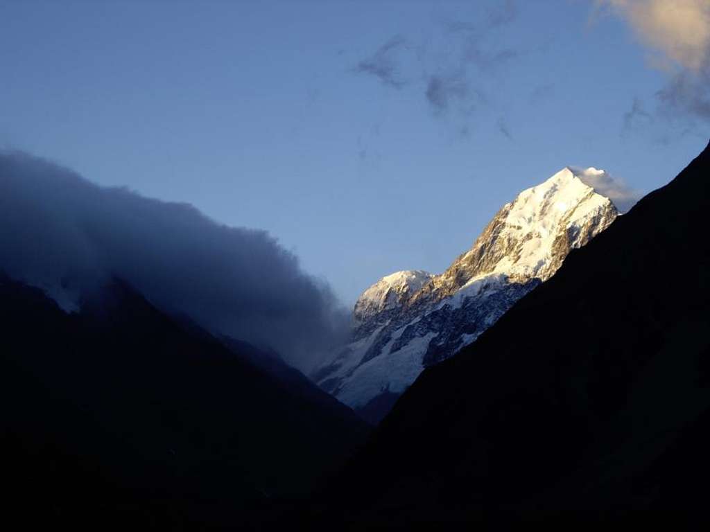 The Sun goes down on Mount Cook