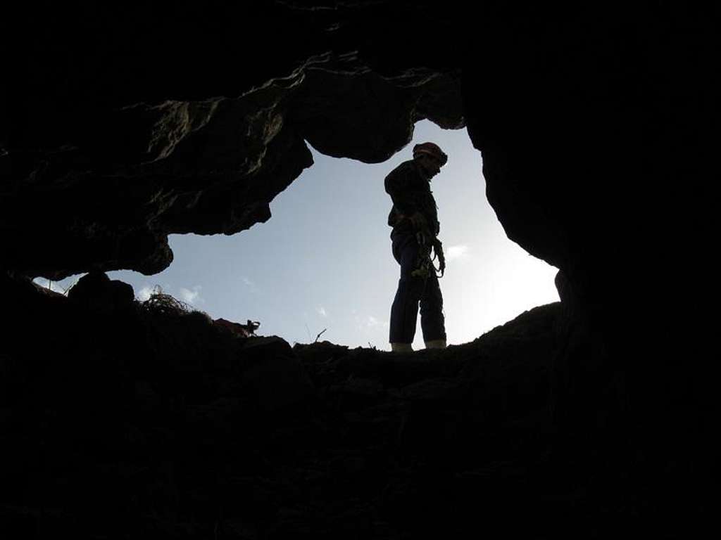 small upper enterance of Batoon cave