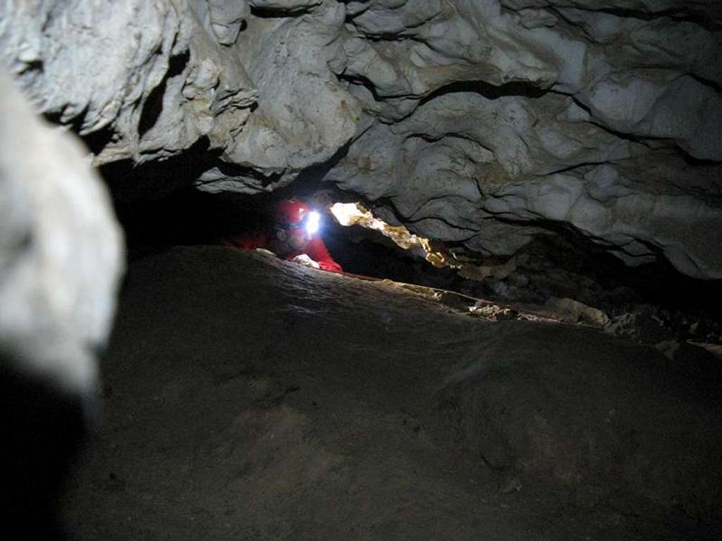 Kardeh cave