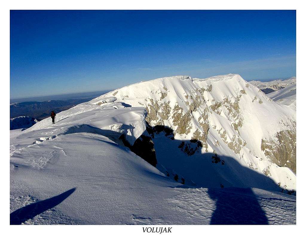 Volujak summit plateau