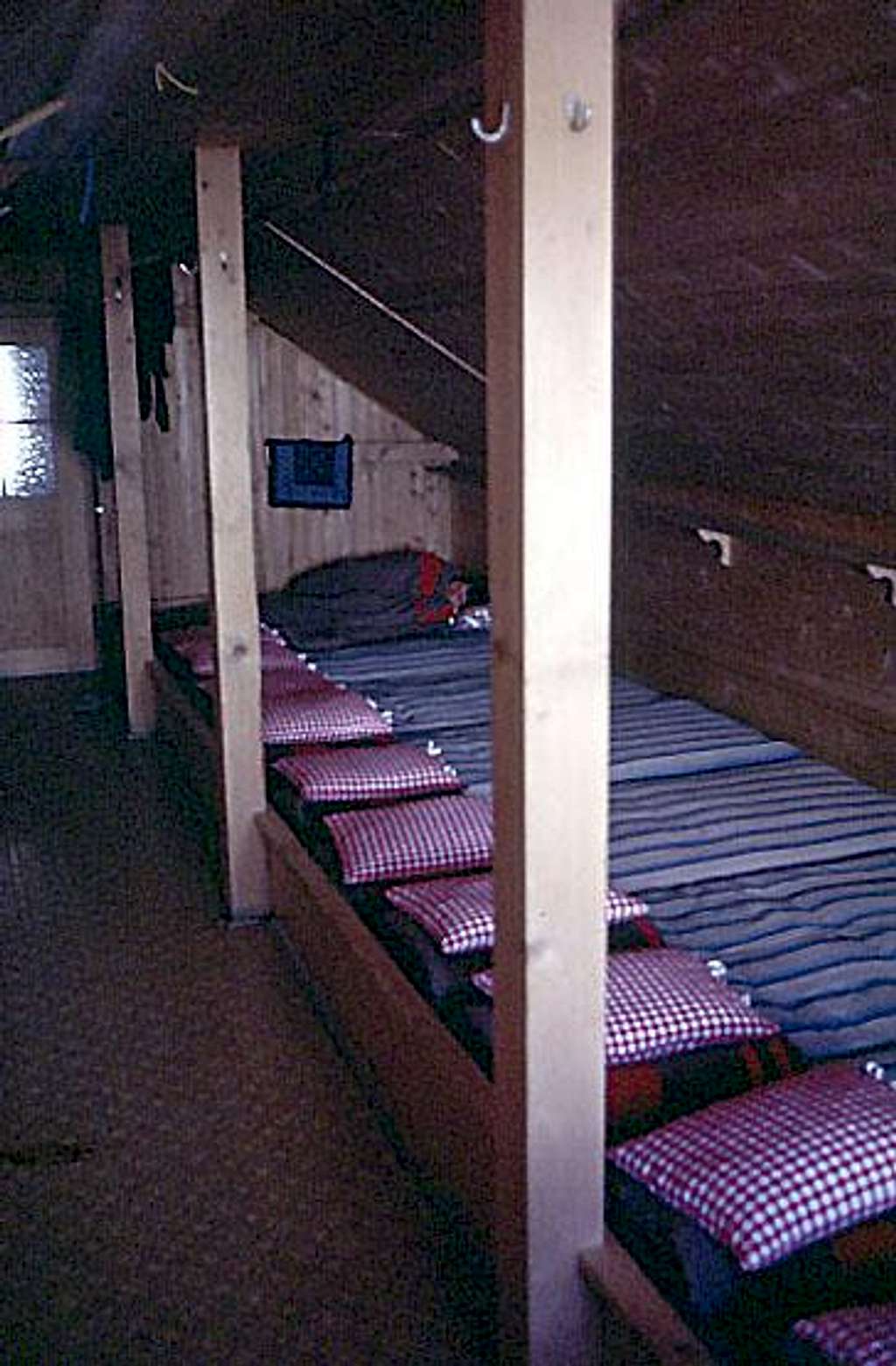 Sleeping accomodations in the Blümlisalphütte