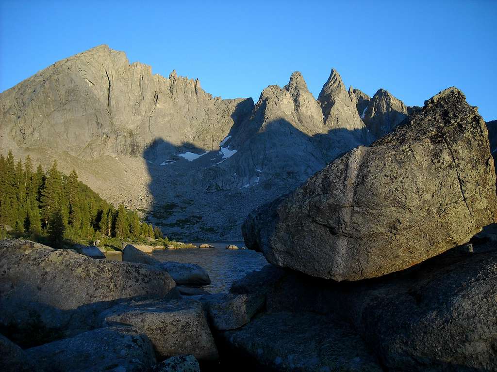 Back of Cirque from Shadow Lake