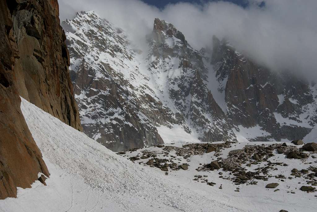 Whymper couloir from Courvecle hut