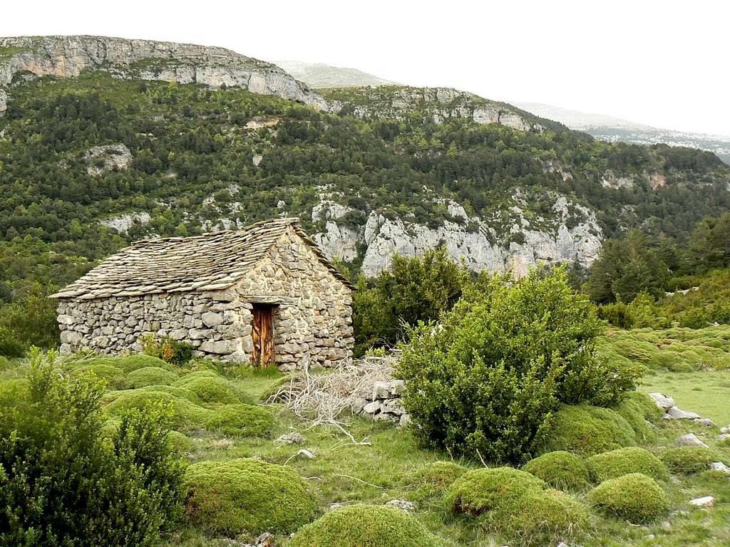 Hut in the Gargantas de Escuaín, Spannish Pirenees.