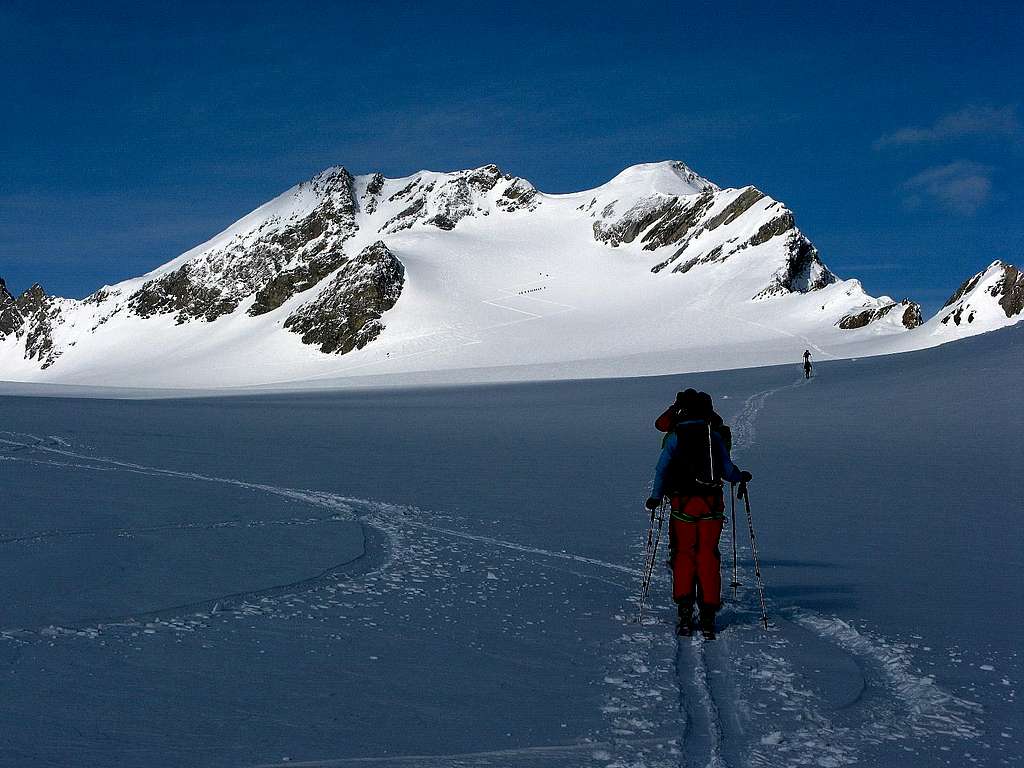 Ascent to Clariden 3267m