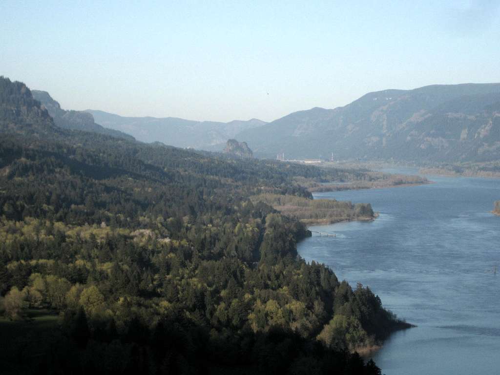 Beacon Rock in the distance