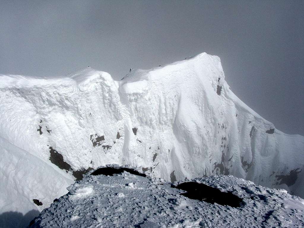 Summit of Piz Glüschaint 3594m