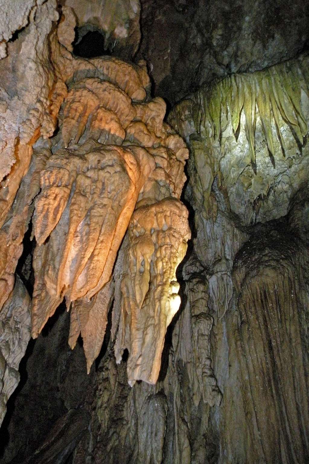 Stalactite wall