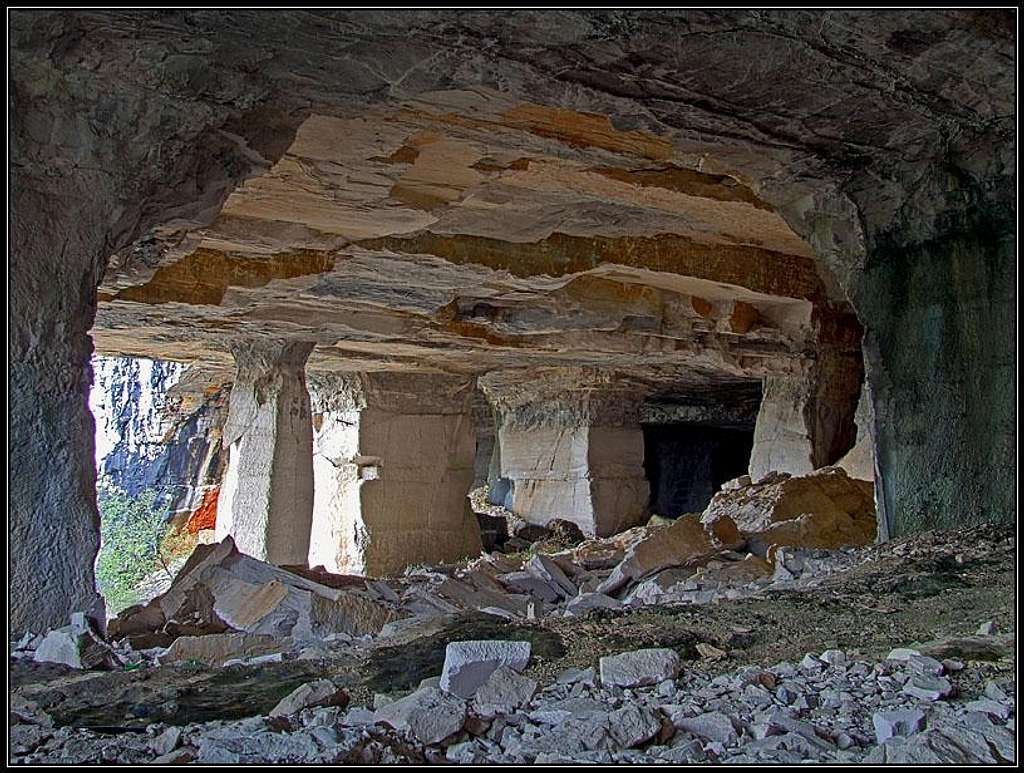 Caves above Istarske toplice