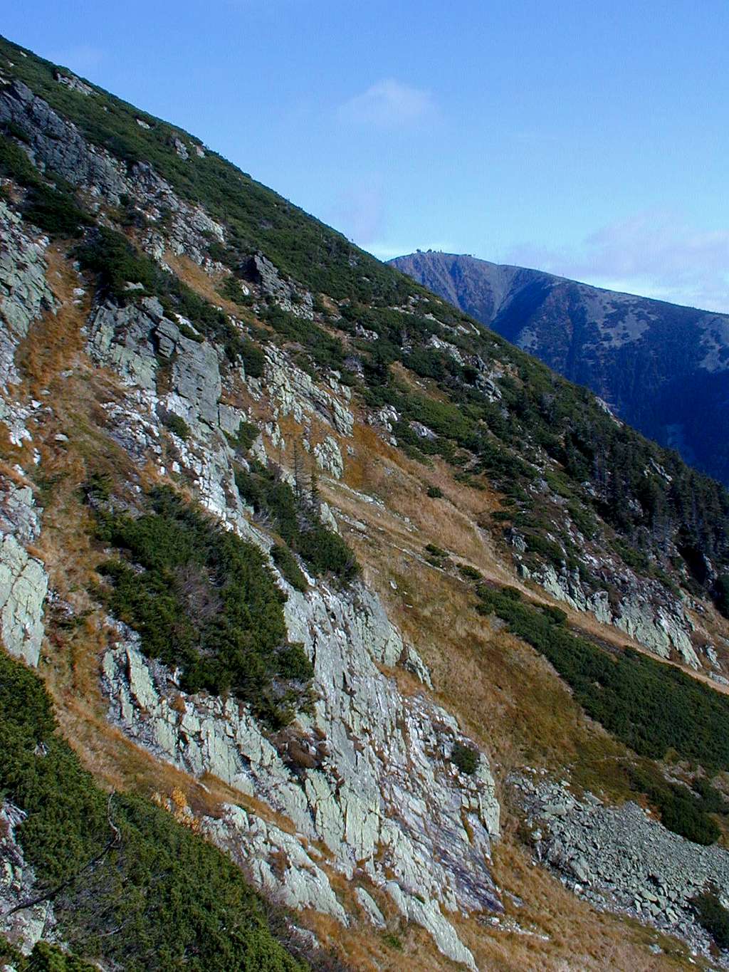 Snezka from SE slope of Studnicni hora