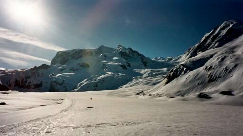 Monte Rosa with Nordend (left...