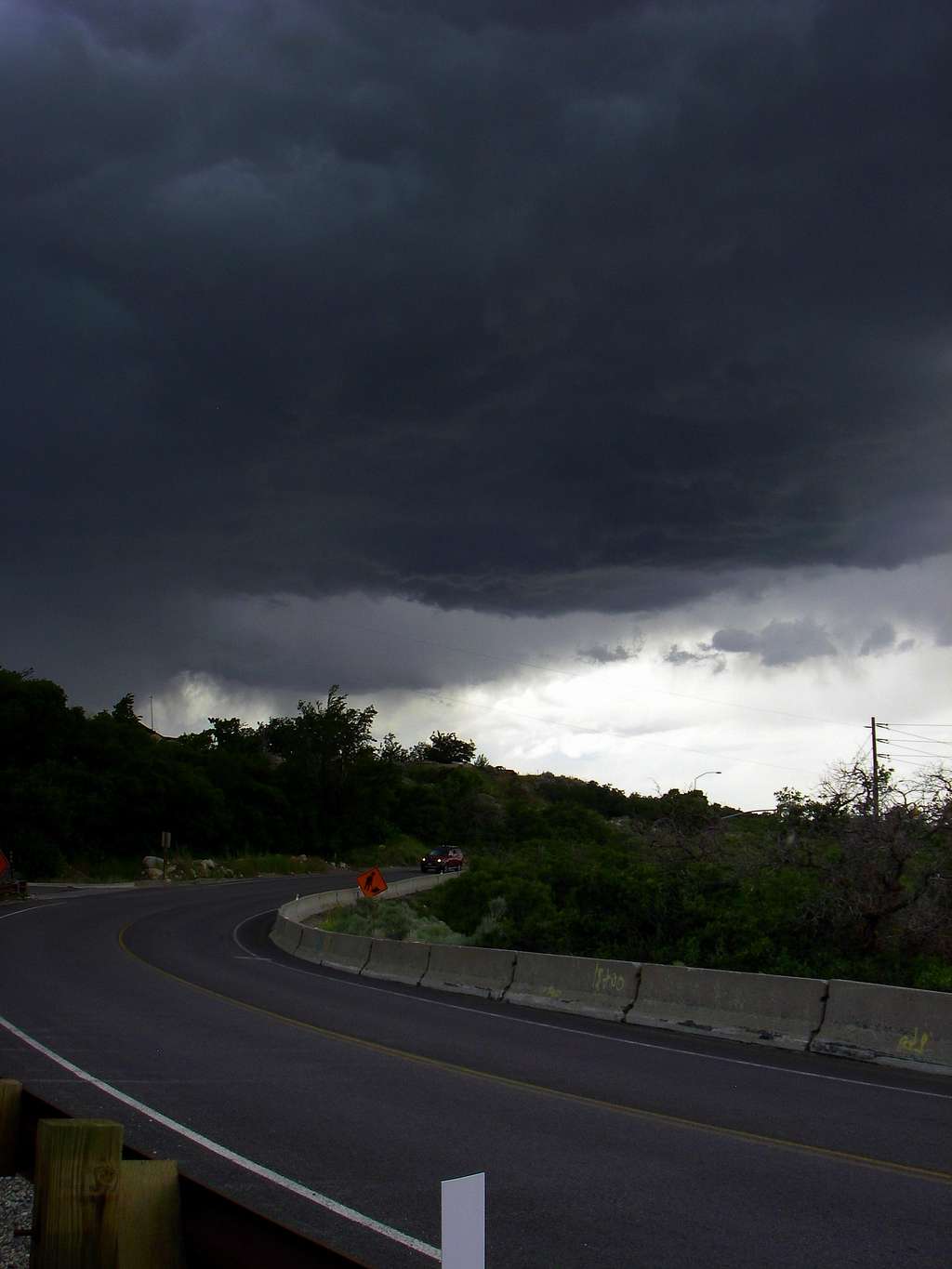 Dark clouds at Bells Canyon...