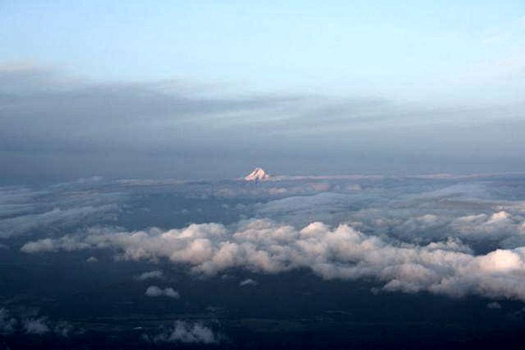 Mt. Hood dipped in sun