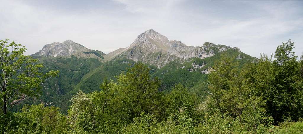 Monte Corchia, Pania della Croce, Monte Forato