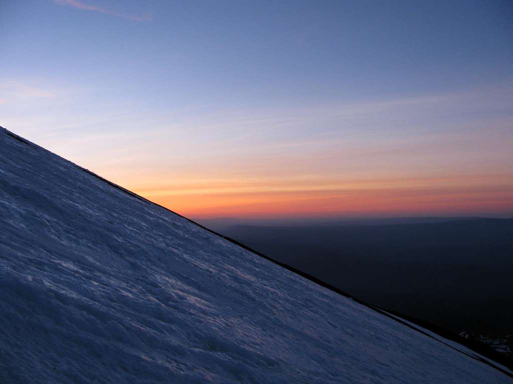 Sunrise at about 10,250 on Mt Adams South