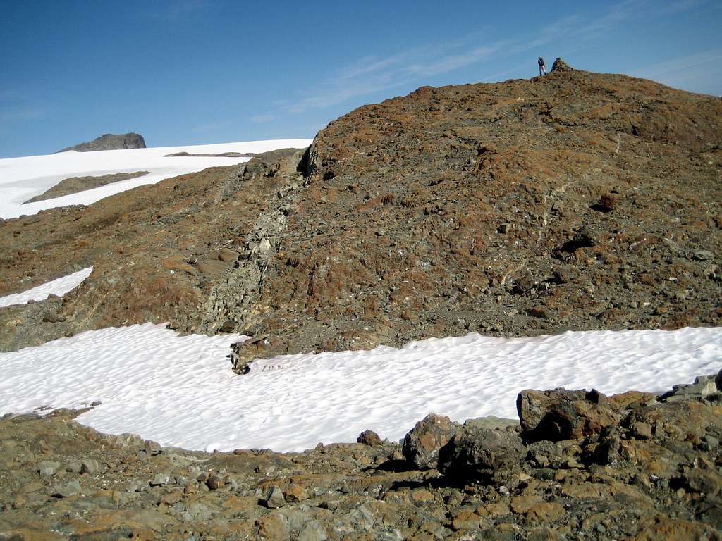 Comox Glacier SE Summit
